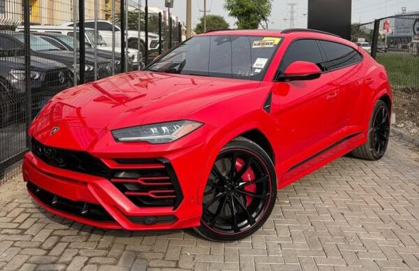 2020 Lamborghini Urus