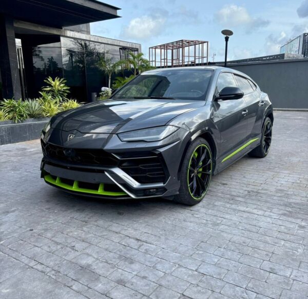 2019 Lamborghini Urus (Toks)