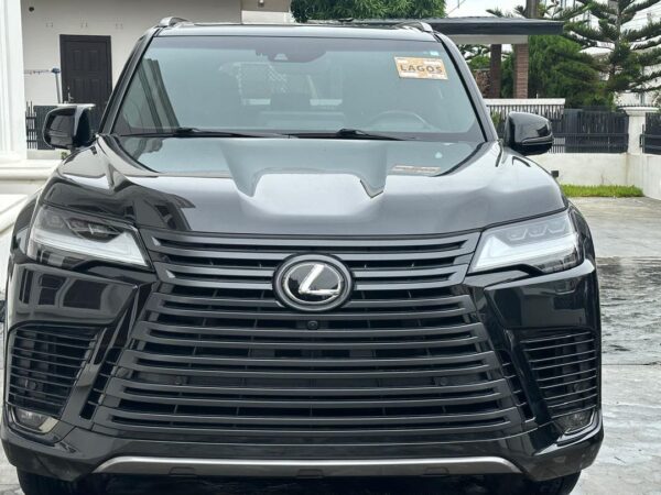 Lexus LX600 2022